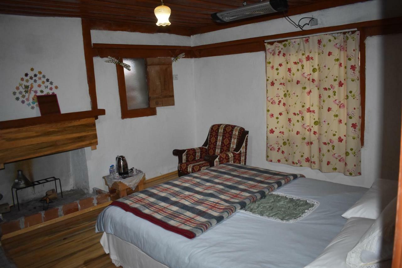Sato Koeyevi-Selendi Hotel Екстериор снимка