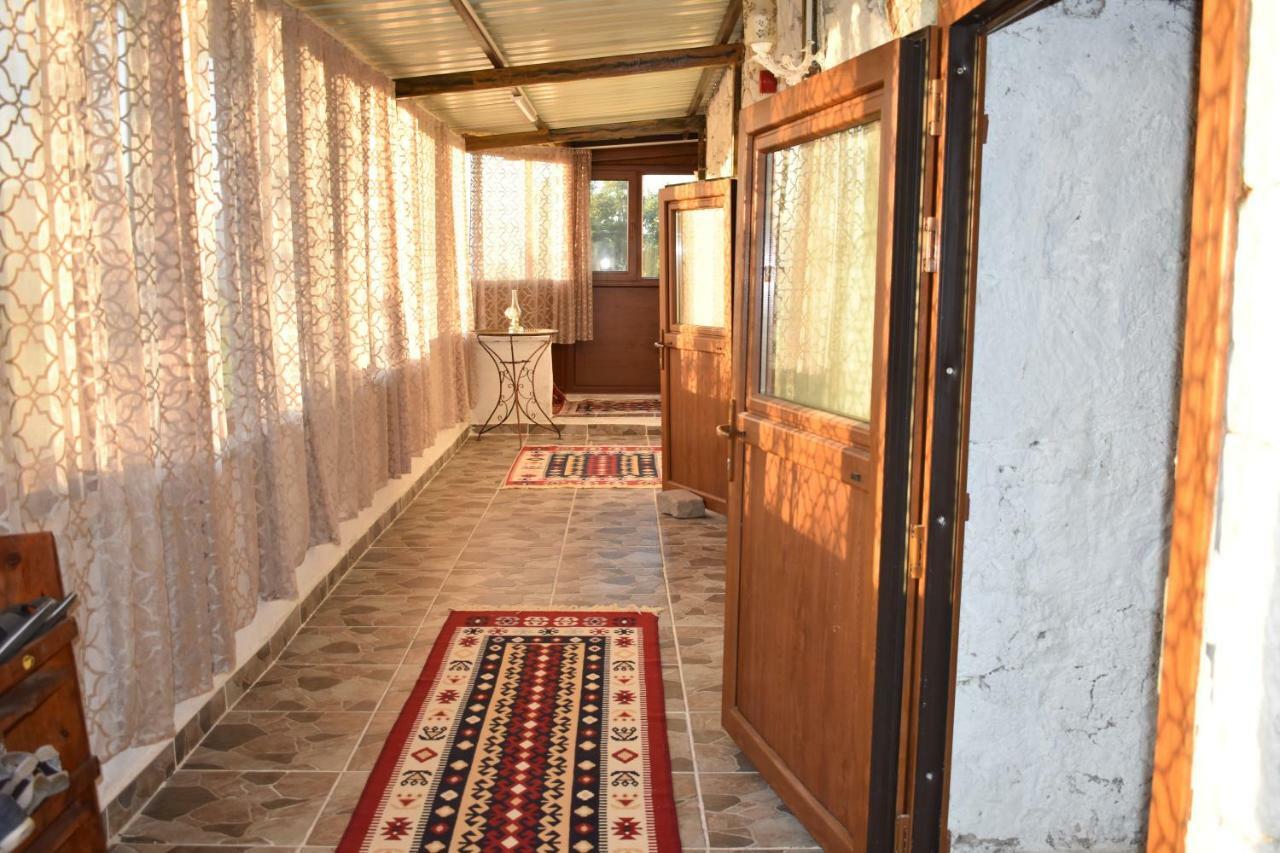 Sato Koeyevi-Selendi Hotel Екстериор снимка